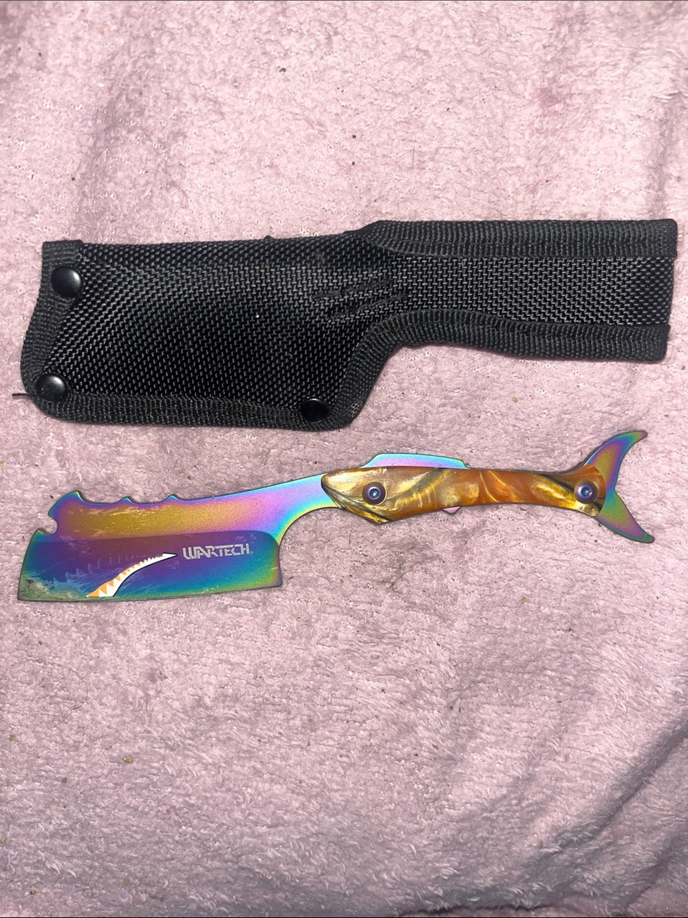Iridescent Fish-Handle Cleaning Knife - Multicolor